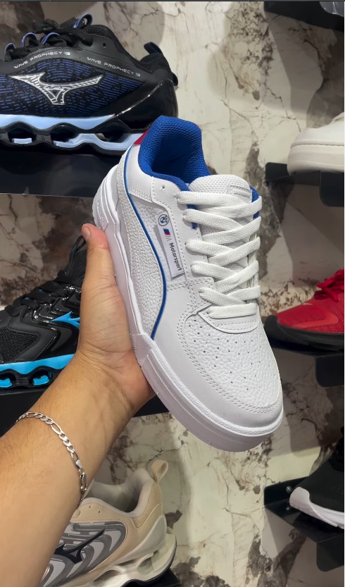 Casual Branco com Azul
