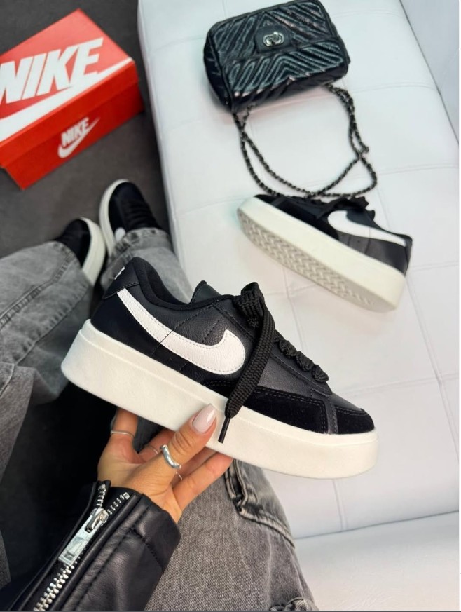 Nike Plataforma Preto e Branco